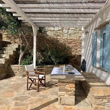 Cycladic House 2 & Garden - Beautiful View - Near The Sea בית נופש *